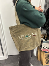 Load image into Gallery viewer, Tote Bag Kelowna Khaki
